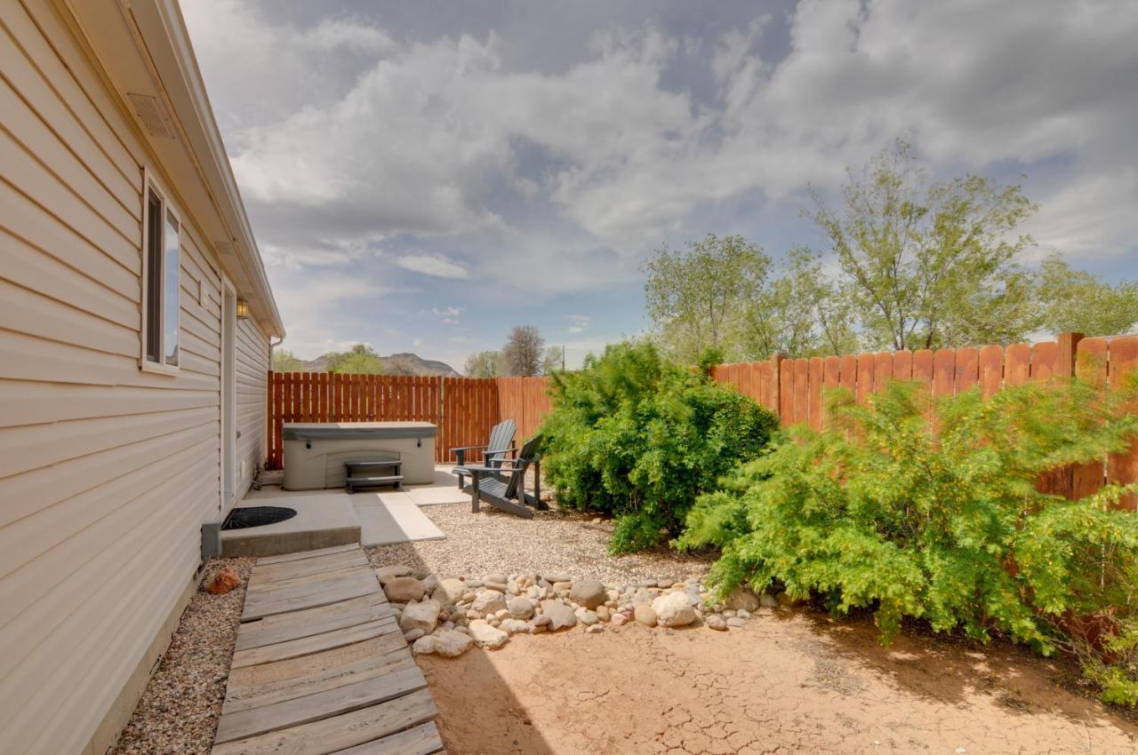 Вилла Utah Retreat - Hot Tub, Deck And Near National Parks Эскаланте Экстерьер фото